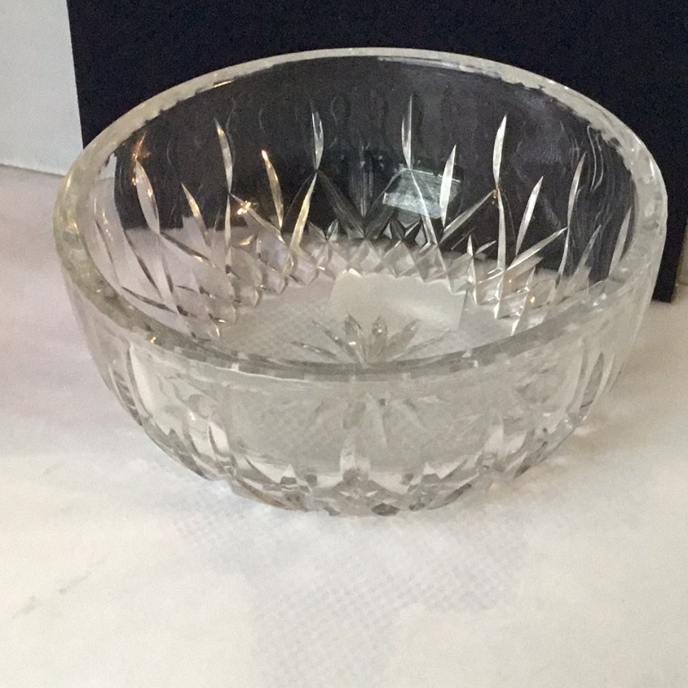 ROGASKA SIGNATURE CRYSTAL CLEAR DIAMOND CUT.